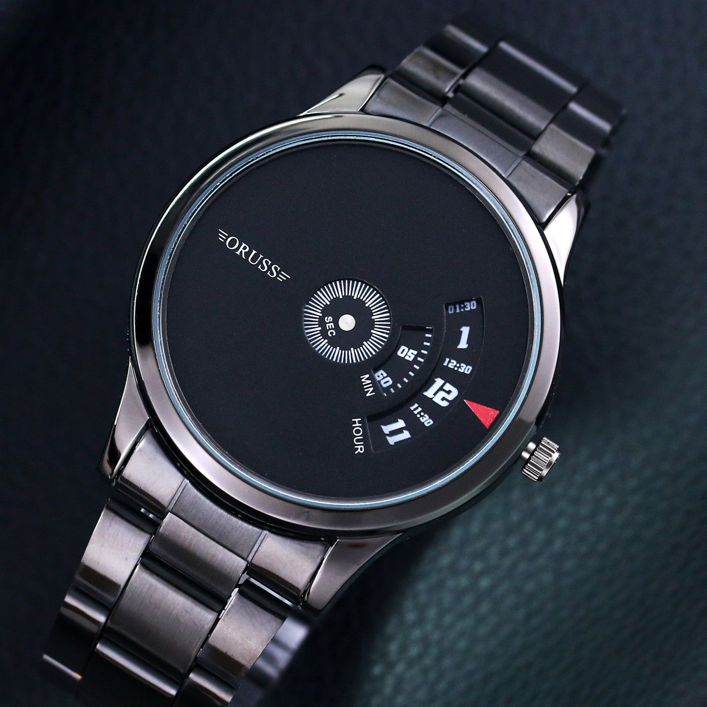 ORUSS Men Watches Personality Steel Strap Quartz Men's Sports Watches Male Wrist Business Watch Black