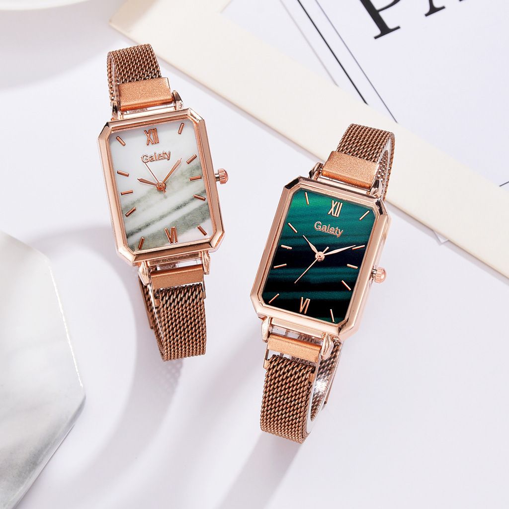 New Ladies Fashion Women Watches Bring a gift Leather Straps Sports Digital Watches Dial Quartz Watches Business Watches Gifts Jewellerys