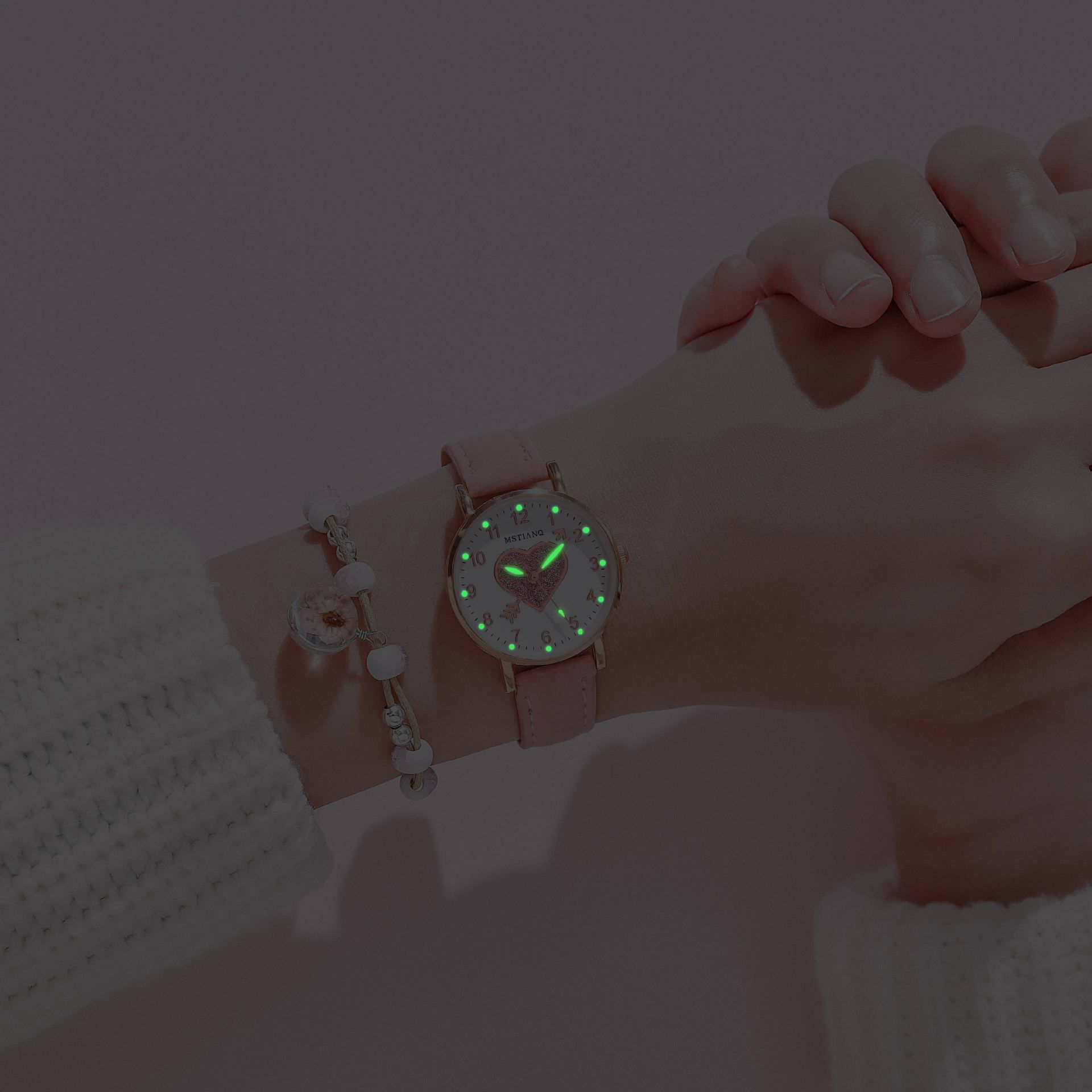 Ladies Watches Hearts Quartz Watch Back Light Watch Diamond-studded Luminous Casual Leather Belt Watches