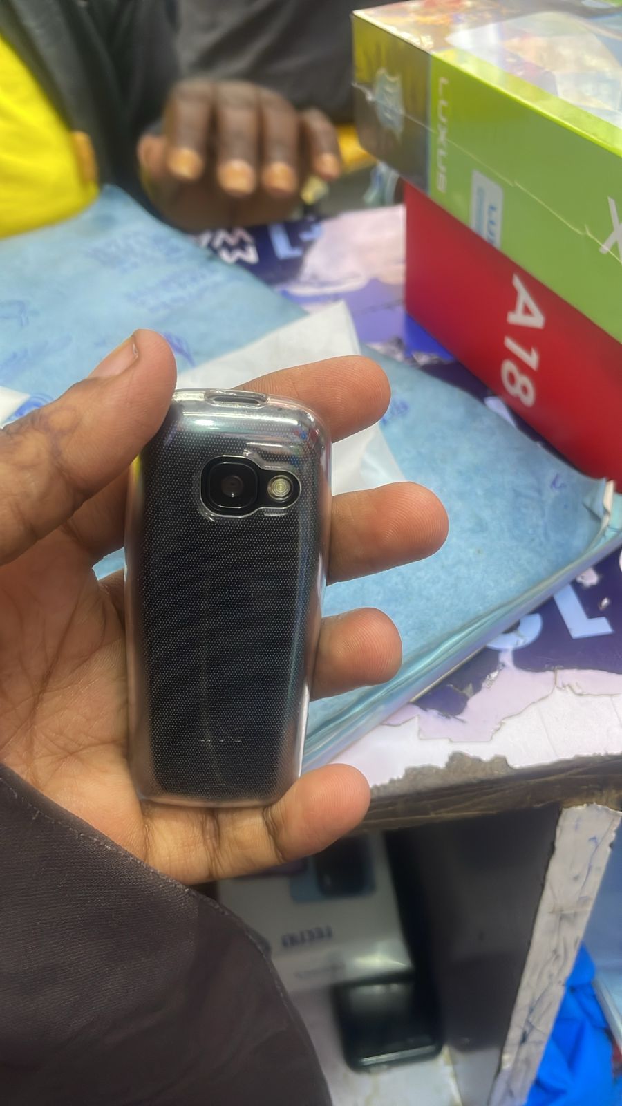 Jx J3330 mini phone 1.77" Screen Kabambe Wireless FM Camera,Bright Touch,Facebook,1000mAh Dual Sim featured phones