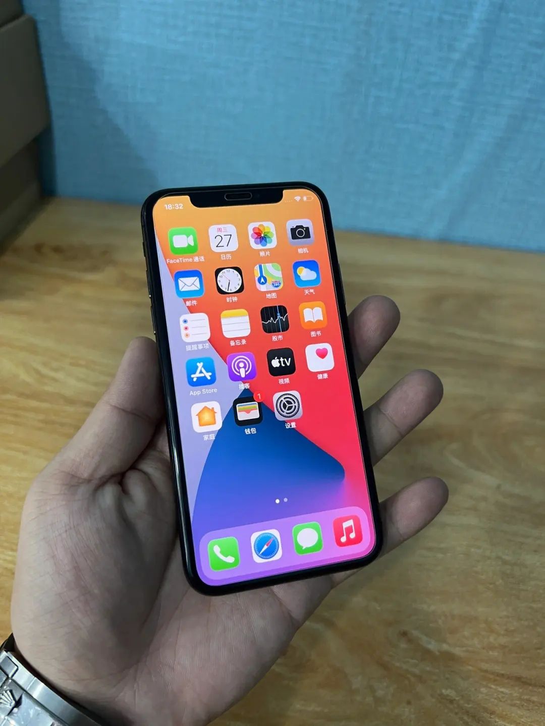 Refurbished iPhone X 256GB/64GB / 12MP+7MP 5.8 inch Smartphone   A11 Bionic processor 2G/3G/4G/LTE single standard SIM