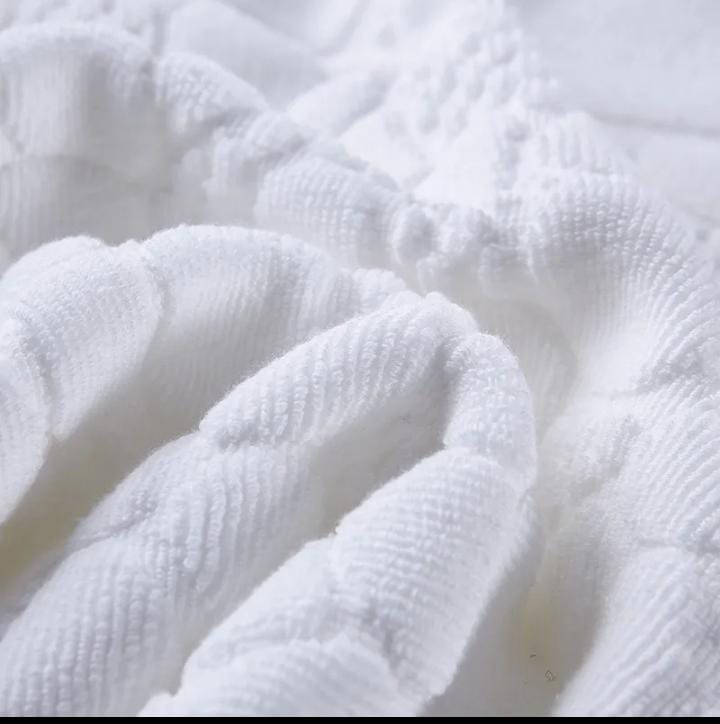 ELEGANT WHITE COTTON BATHMAT\TOILET MAT\ANTI SLIP MAT