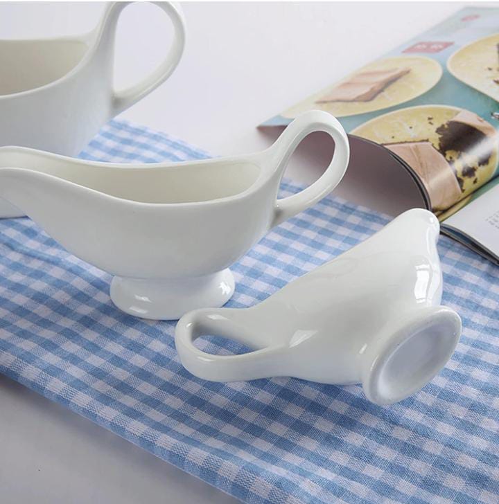 Set of 2pcs ceramic saucing kitchen jug