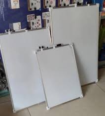 Stationery Magnetic Whiteboard 30 x 40cm plus 2 WHITE BOARD MARKER PEN