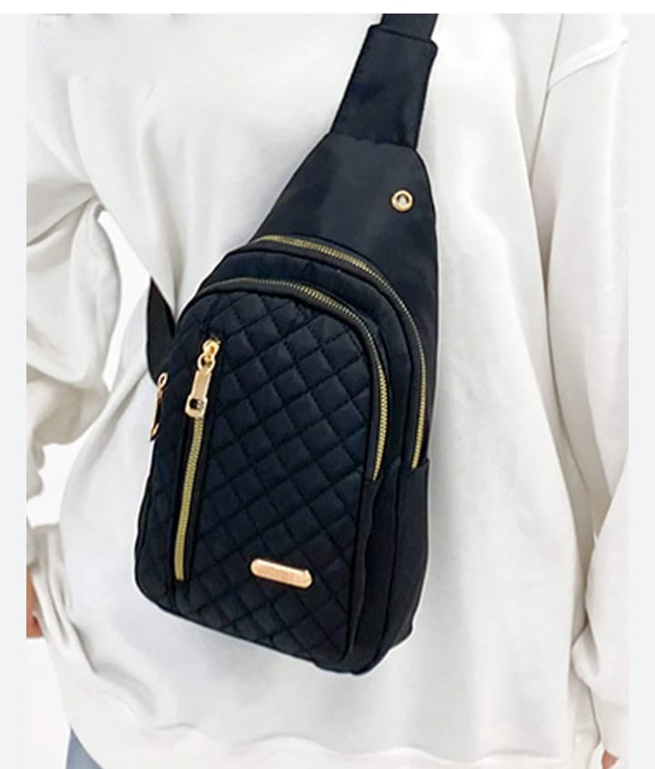 Quality Denri bags 
🔹️ Has compartments.                                      🔹️ Colours :As per the photos.                       
🔹️ Available in leather and material.