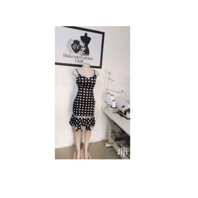 Female Full Body Female Mannequin / Dummy Armless