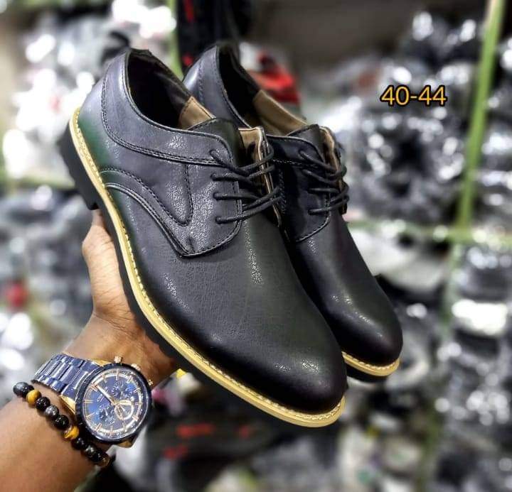 Men Casual Official Formal Business Shoes Normal Fitting Rubber Sole PU Leather Sizes 40-44 Slip On Shoes Generic All Weather Shoes Colour Black Anti Slip Design