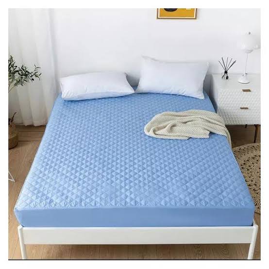 Quilted Fitted Mattress Pad Waterproof Mattress Protector