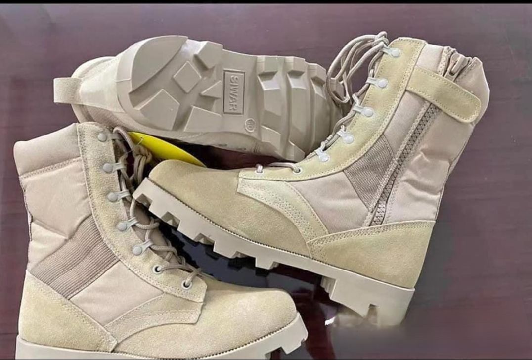 DESERT BOOTS.