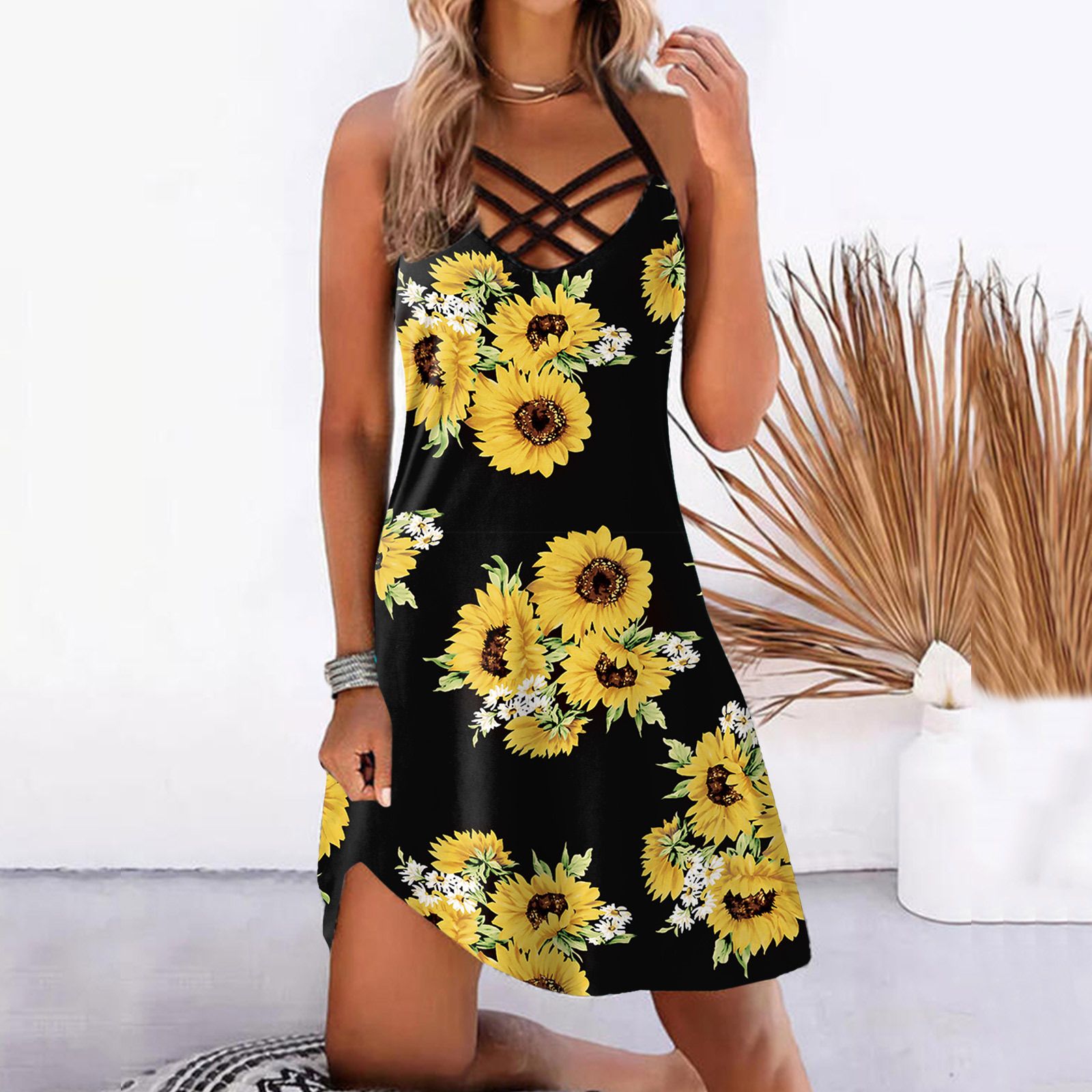 Women's Color Block Criss Cross Dress - Stylish and Comfortable Sleeveless Spaghetti Strap Dress for Casual Wear
