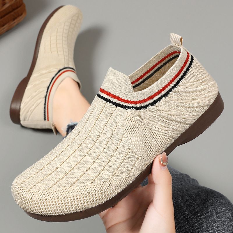 Rubber flat shoes canvas shoes Ladies Fashion Single Shoes flying weaving mesh Soft Bottom shoes Comfortable Soft Bottom Shoes Casual shoes slip resistant breathable sports shoes girl sneakers fashion