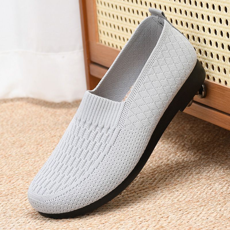 Women Loafers Fly Weaving Breathable Soft Sole ladies single shoes Fashion Casual Mom Shoes Loafers & Slip-Ons Flat shoes 【Choose 1 size larger than usual】