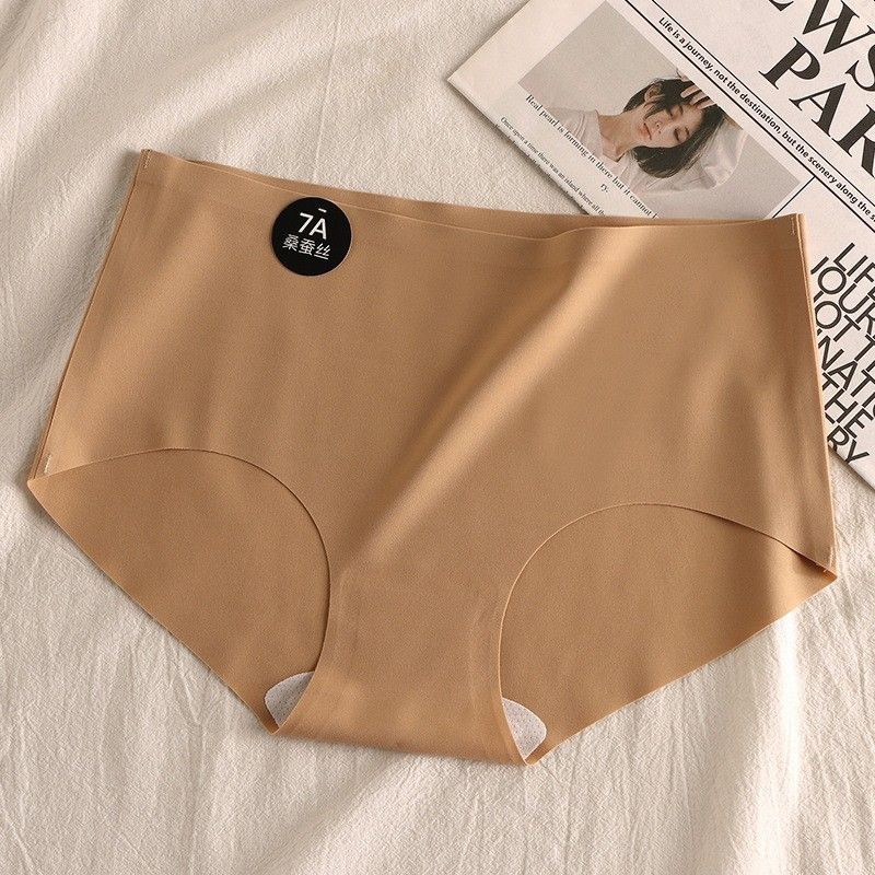 4PCS IKAAN Women's Panties seamless ice silk panties women's antibacterial middle waist breathable briefs Seamless Hipster Panties No Show Panty Lines Women's Sports Yoga Panties
