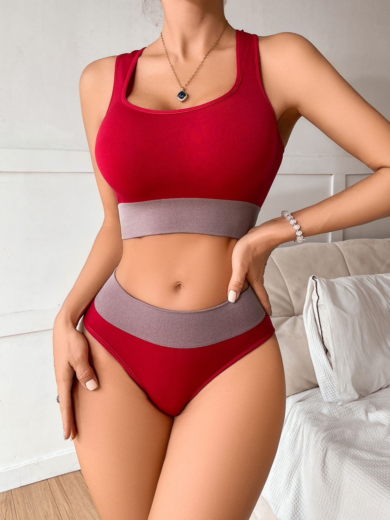 JUNNEY Women’s Seamless Gathering Bra Set Three Point Cute Bikini Lingerie Sets Yoga suit tight fitting sports bra Wire Free Bra