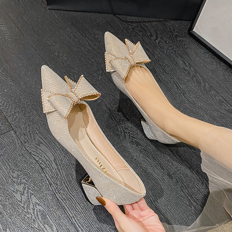New French Chunky Heels Pointed Toe Single Shoes Bow Heels pointed toe high heels middle heel Large Size Heels Fashion Party Shoes Sweet Office Commute