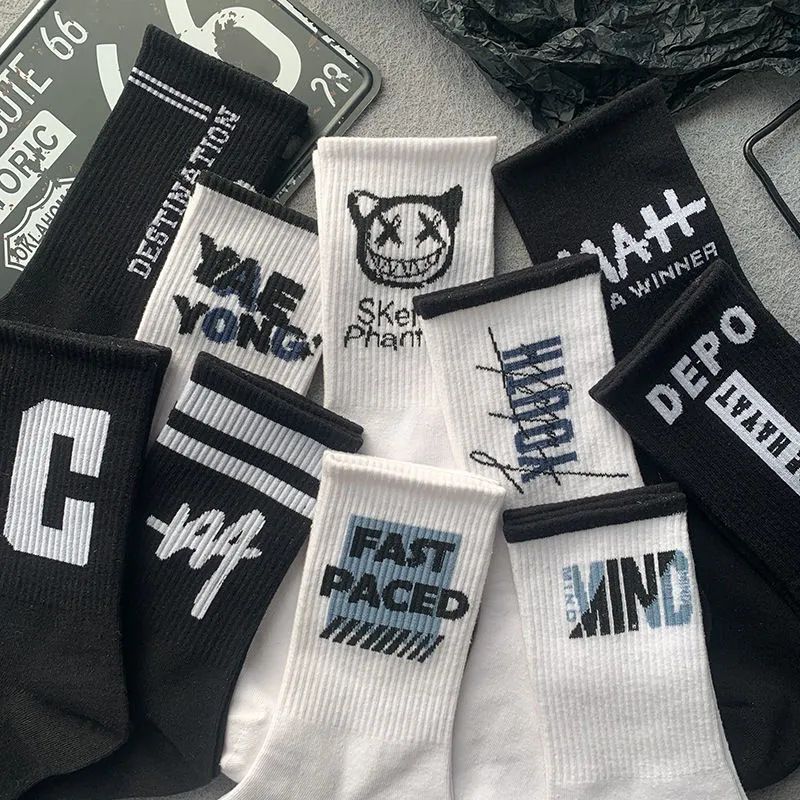 QIAOSHANU 5 Pairs All match men's mid-calf socks black anti-odor sports socks trend basketball socks long socks Men's medium socks Men's autumn and winter sports socks Men's cotton socks