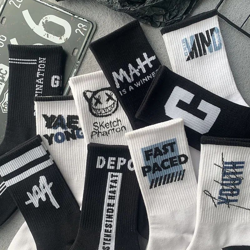 QIAOSHANU 5 Pairs All match men's mid-calf socks black anti-odor sports socks trend basketball socks long socks Men's medium socks Men's autumn and winter sports socks Men's cotton socks