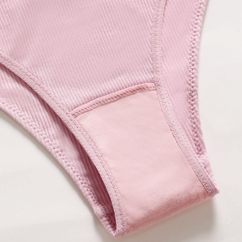 European and American large size threaded cotton panties Women's sexy low-rise lace splicing panties Cotton crotch anti-bacteria breathable ladies panties Cotton lace trim low-rise Briefs