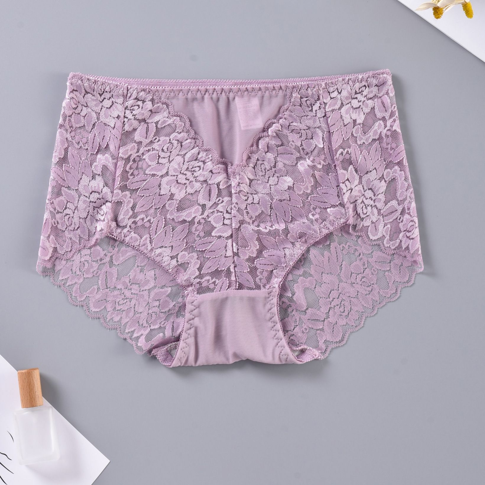 4PCS  Ladies Comfort Lace Underwear Sexy mesh transparent panties mid-waist lace inner triangle pants comfortable buttocks see-through erotic panties Underpants Lace Cotton Crotch Mid-waist Briefs
