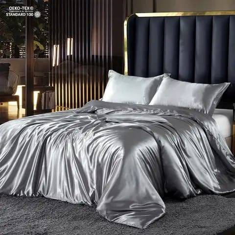 4pcs of Luxury Mulberry Silk Duvet Cover Set (1Duvet cover, 1bedsheet and 2pillowcases) Bedding Set