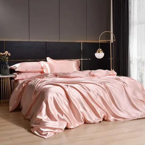 4pcs of Luxury Mulberry Silk Duvet Cover Set (1Duvet cover, 1bedsheet and 2pillowcases) Bedding Set