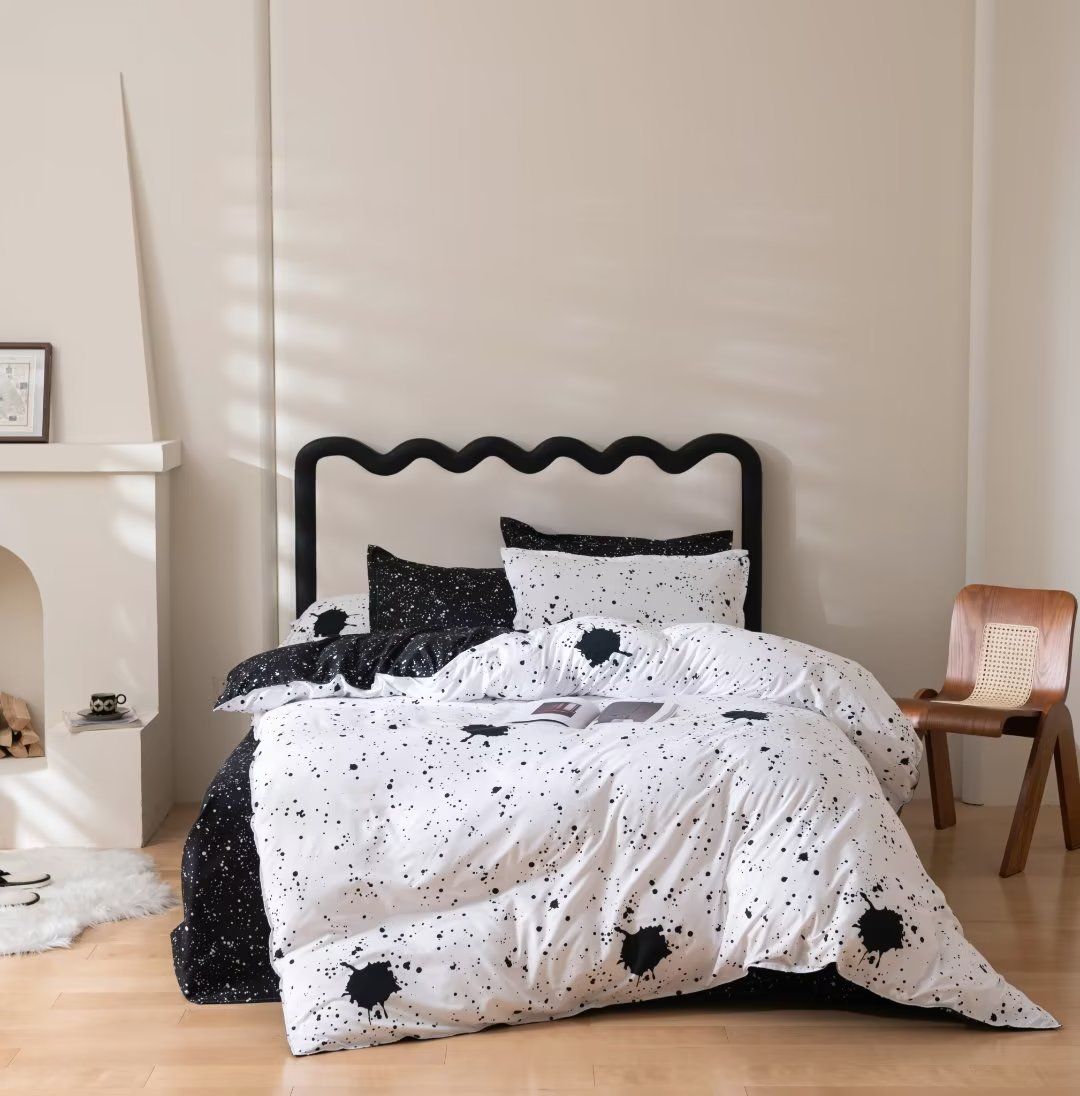 6pcs of Luxury Nordic Style Cotton Microfiber Duvet Cover Sets (One Duvet Cover, Four Pillow Covers or Cases and One Bedsheet) Bedding Set