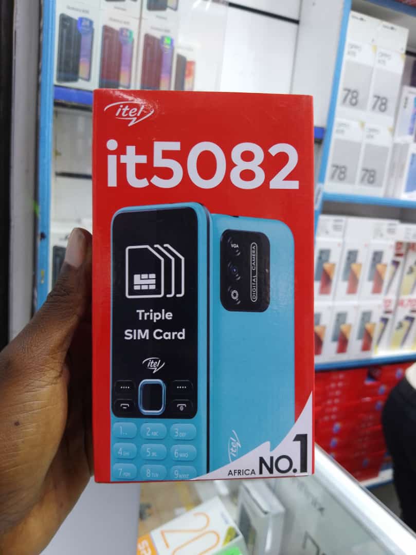 Itel it5082 katululu 3 simcards phone