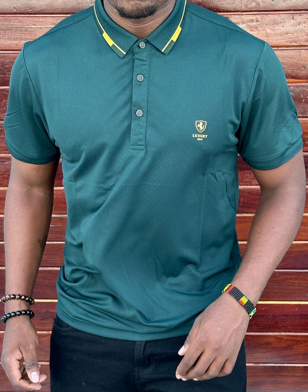 Classic fashionable and timeless men polo shirts Men’s Polo Shirt Wetness Stylish and comfortable short-sleeve tennis golf shirts for summer.