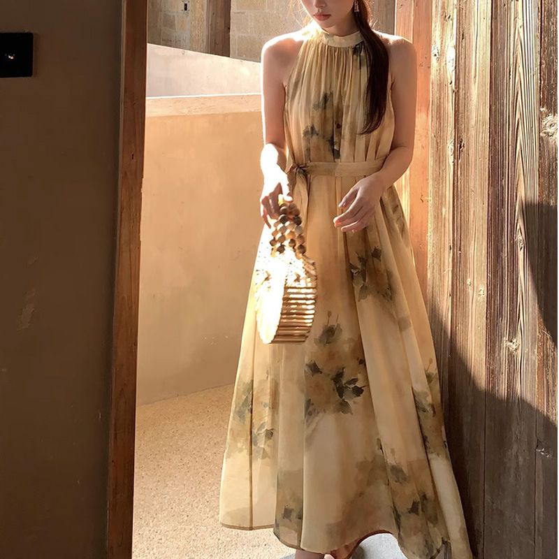 Retro print hanging neck vest skirt fairy summer vacation style loose and slimming dress