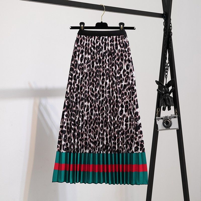 New half skirt women's clothing, popular African half skirt, printed cartoon pleated skirt, elastic waist large hem A-line skirt, fashionable and versatile