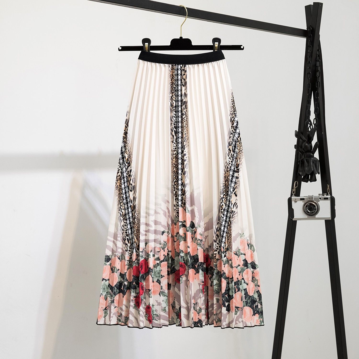 New half skirt women's clothing, popular African half skirt, printed cartoon pleated skirt, elastic waist large hem A-line skirt, fashionable and versatile