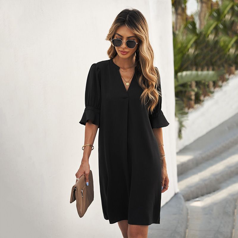 European and American summer new chiffon dress for women, solid color loose casual V-neck short sleeved knee length skirt, ruffled A-line skirt, slim fit fashion, simple and versatile