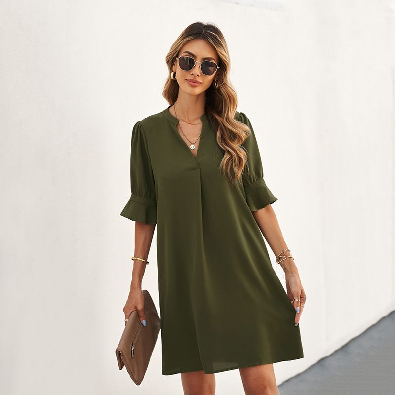 European and American summer new chiffon dress for women, solid color loose casual V-neck short sleeved knee length skirt, ruffled A-line skirt, slim fit fashion, simple and versatile
