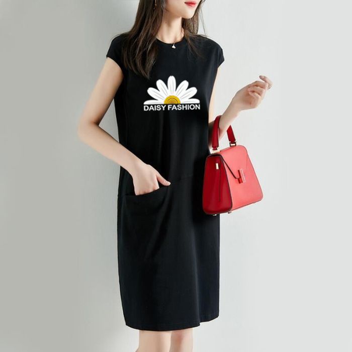 Summer new loose fitting dress, solid color T-shirt dress, women's Korean version medium length fairy dress, fashionable printed round neck long dress, solid color with pockets, simple and elegant, fa