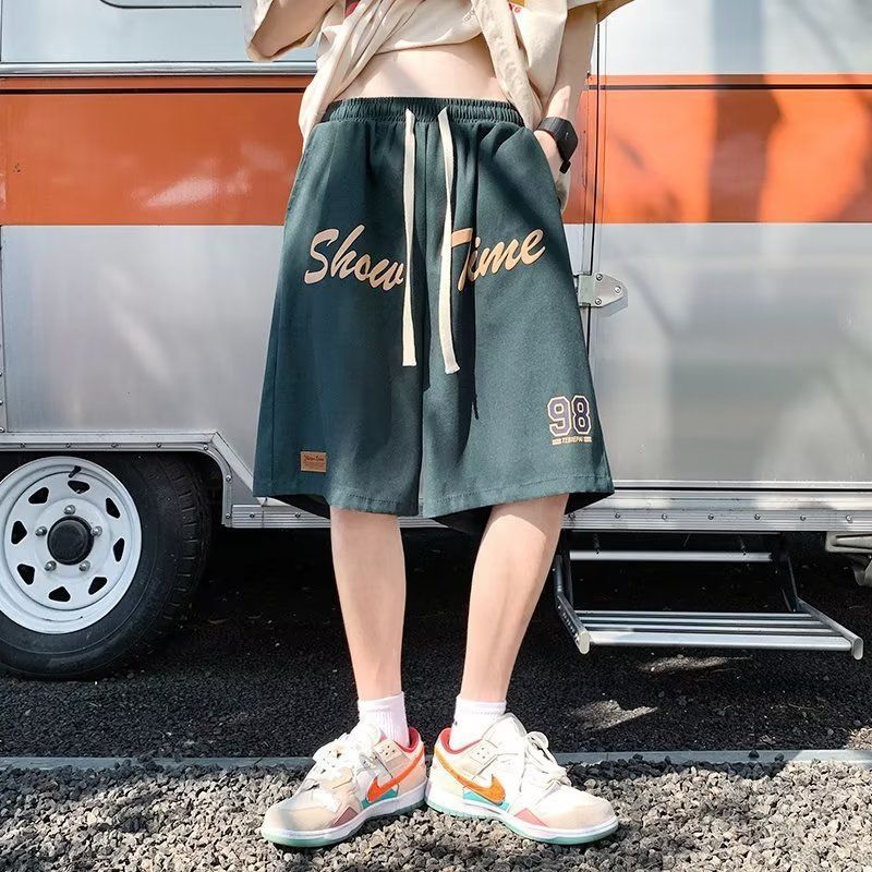 New sports shorts for men, summer slim American retro high street ins style, trendy loose casual beach shorts, casual shorts, fashionable and versatile, popular in Africa