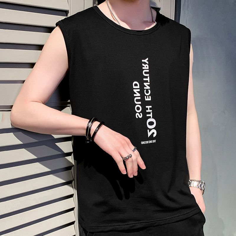New sleeveless T-shirt and tank top for men, popular summer camisole pullover top, wide shoulder sports and fitness bottoming shirt, men's trendy clothing, round neck casual, simple and versatile