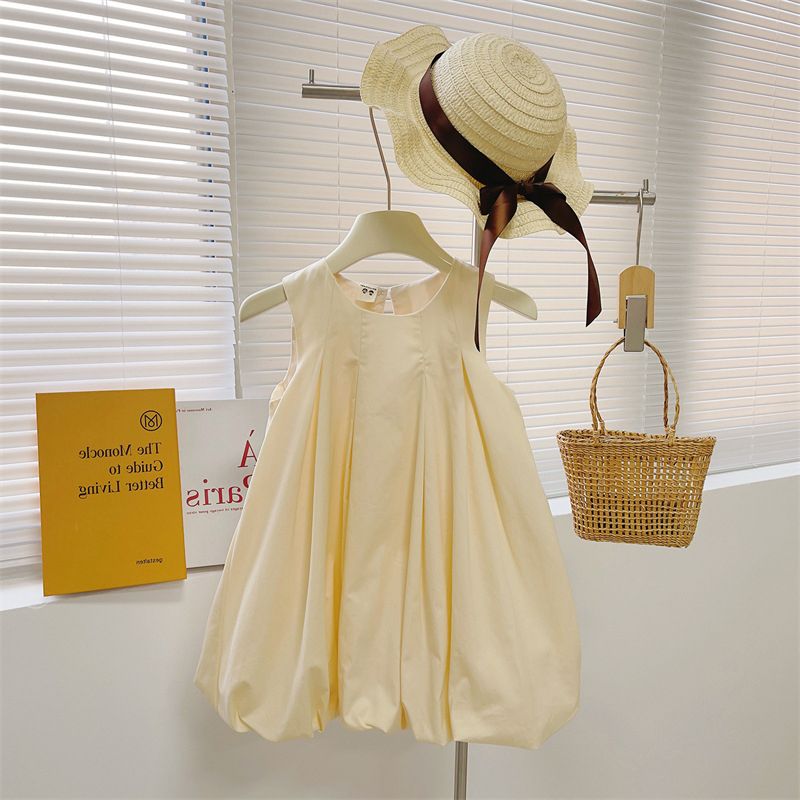 Summer new Korean version of baby girl dress, little girl French simple and stylish princess dress, girl's solid color pleated flower bud temperament vest dress, versatile and stylish，A-line skirt