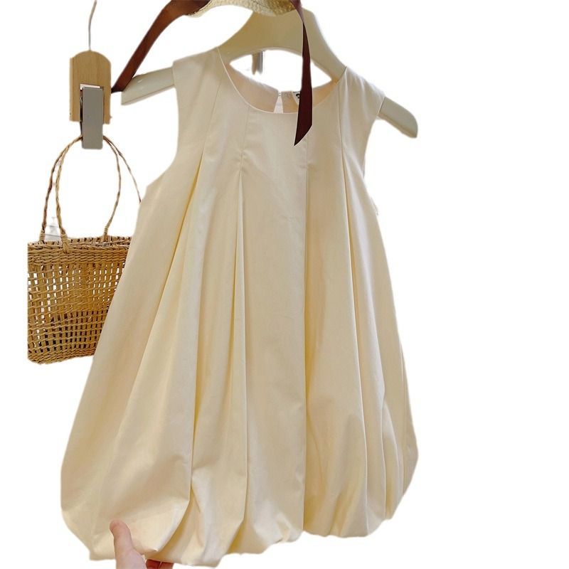 Summer new Korean version of baby girl dress, little girl French simple and stylish princess dress, girl's solid color pleated flower bud temperament vest dress, versatile and stylish，A-line skirt