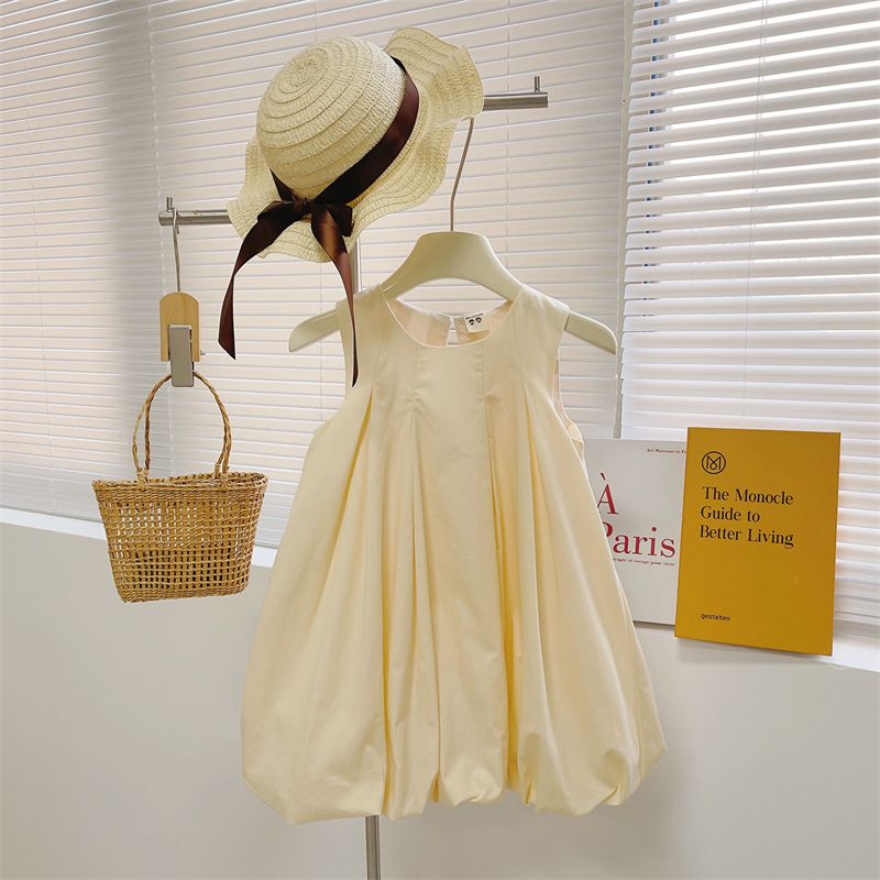 Summer new Korean version of baby girl dress, little girl French simple and stylish princess dress, girl's solid color pleated flower bud temperament vest dress, versatile and stylish，A-line skirt