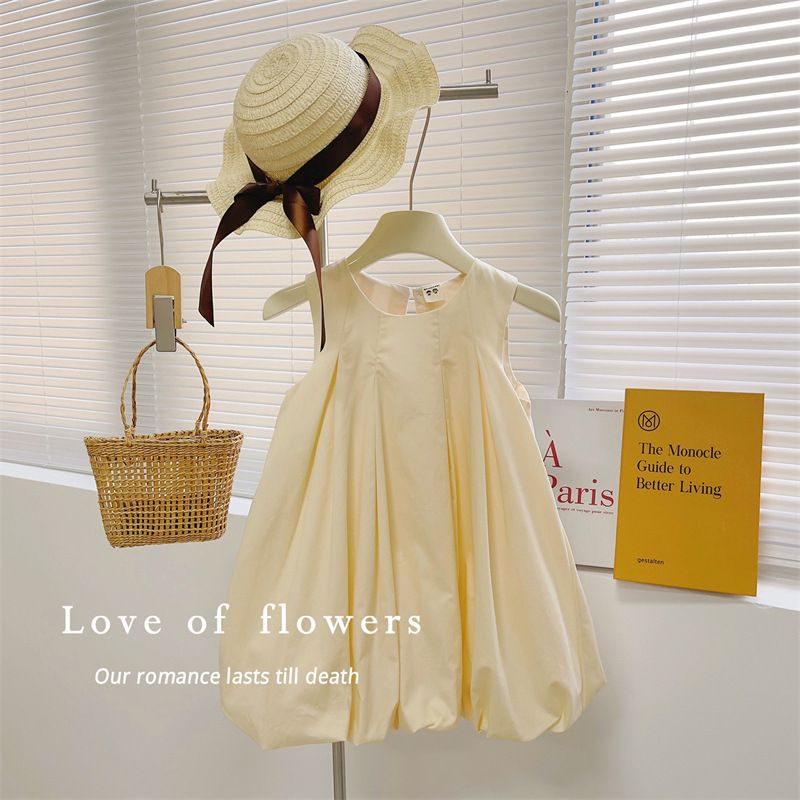 Summer new Korean version of baby girl dress, little girl French simple and stylish princess dress, girl's solid color pleated flower bud temperament vest dress, versatile and stylish，A-line skirt