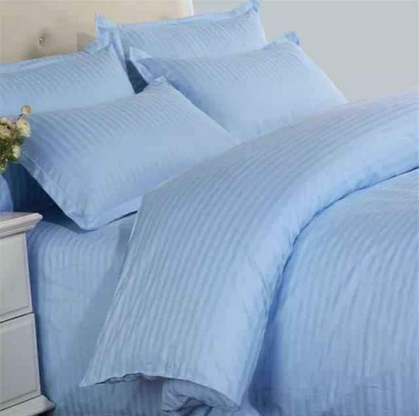 6x7 Egyptian satin stripped bedsheets set..