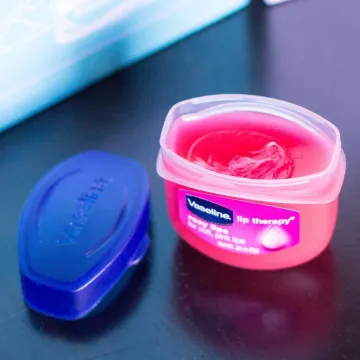 Vaseline Lip Therapy Rosy Pink Lips 7gms