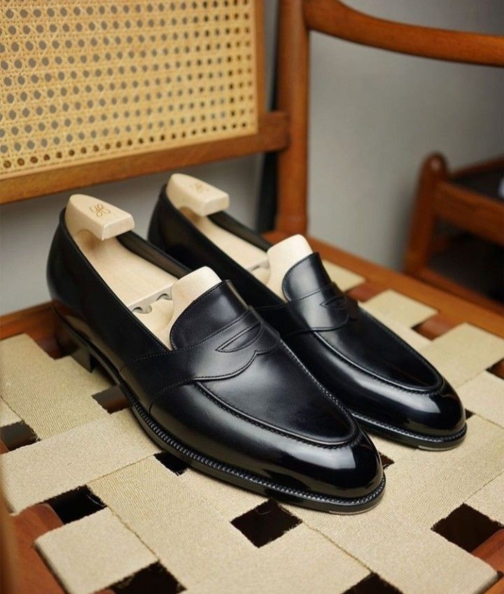 Pure leather Men Casual Official Formal Business Shoes Normal Fitting Rubber Sole PURE Leather Sizes 39-46 Slip On Shoes Generic All Weather Shoes Colour Black Anti Slip Design