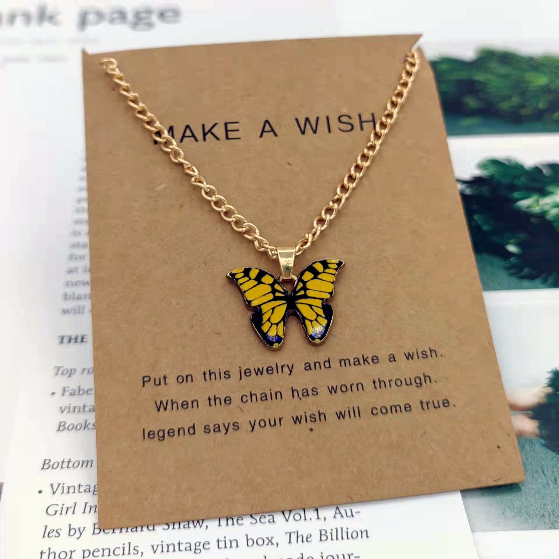 Bohemian Multi-color Butterfly Necklace Ins Style Ladies Alloy Pendant Clavicle Chain Pendant Necklaces