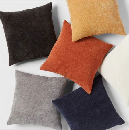 Black Friday Discounts for Mimi throw pillows (Assorted) 1pc