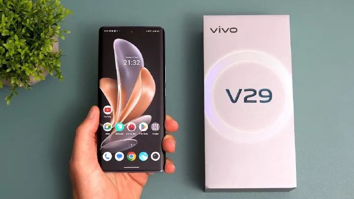Brand New Smart Phone vivo V29 5G - 6.78'', 12GB RAM + 256GB ROM - (Dual SIM) - 4600mAh