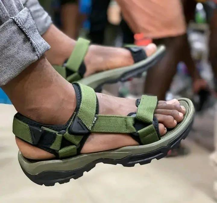 High Quality  Teva Leather mens sandals