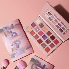18 Colors Eyeshadow Pallete, Pearlescent Matte Glitter Eyeshadow Palette Make Up Eyeshadow Beauty Eye Pallete Waterproof Concealer Makeup Pallete Lasting-Effect Eye Shadow