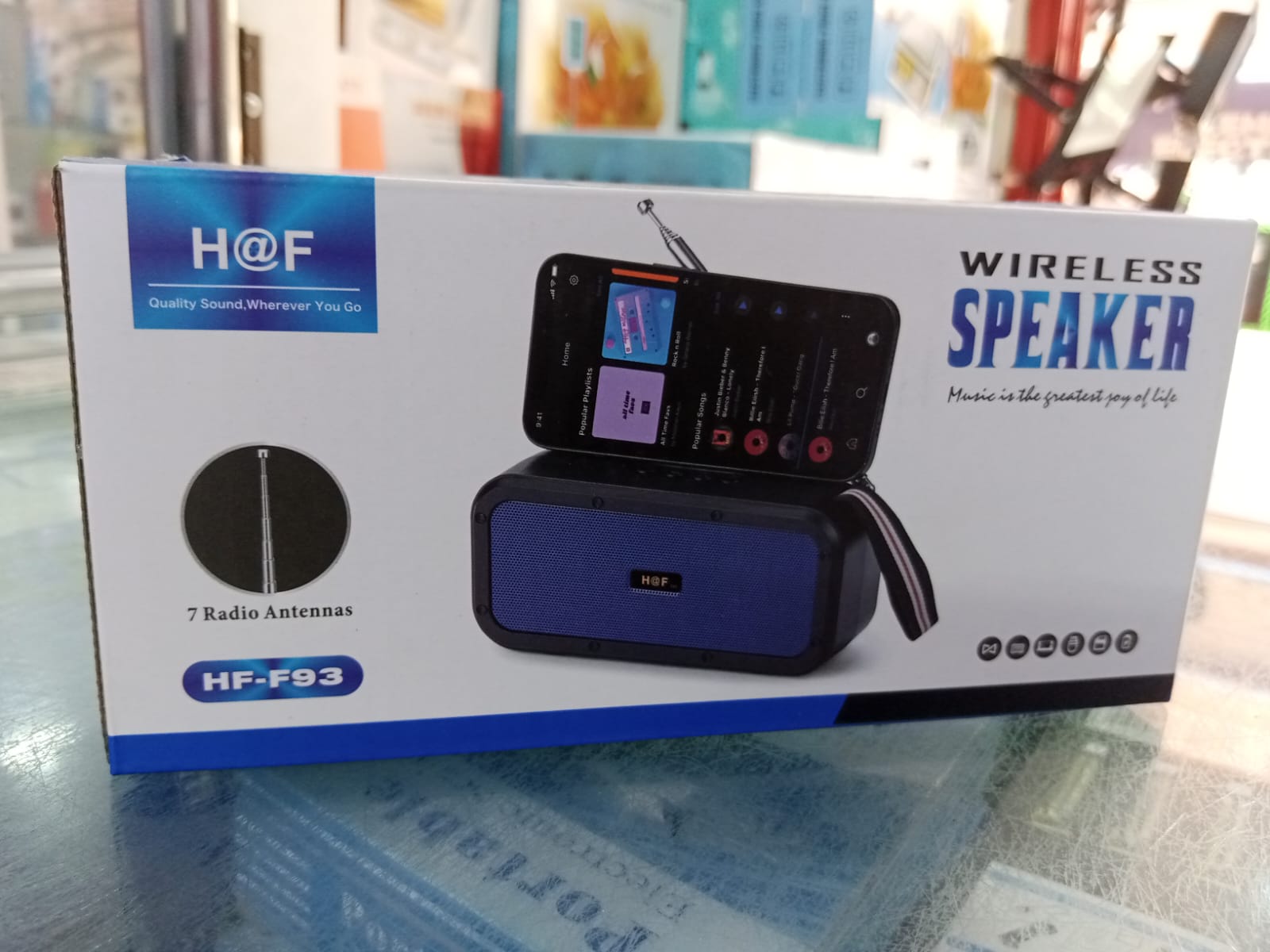 Hf Powerful HF-F1068 USB TF CARD FM RADIO BlueTooth Wireless Speaker With Torchlight