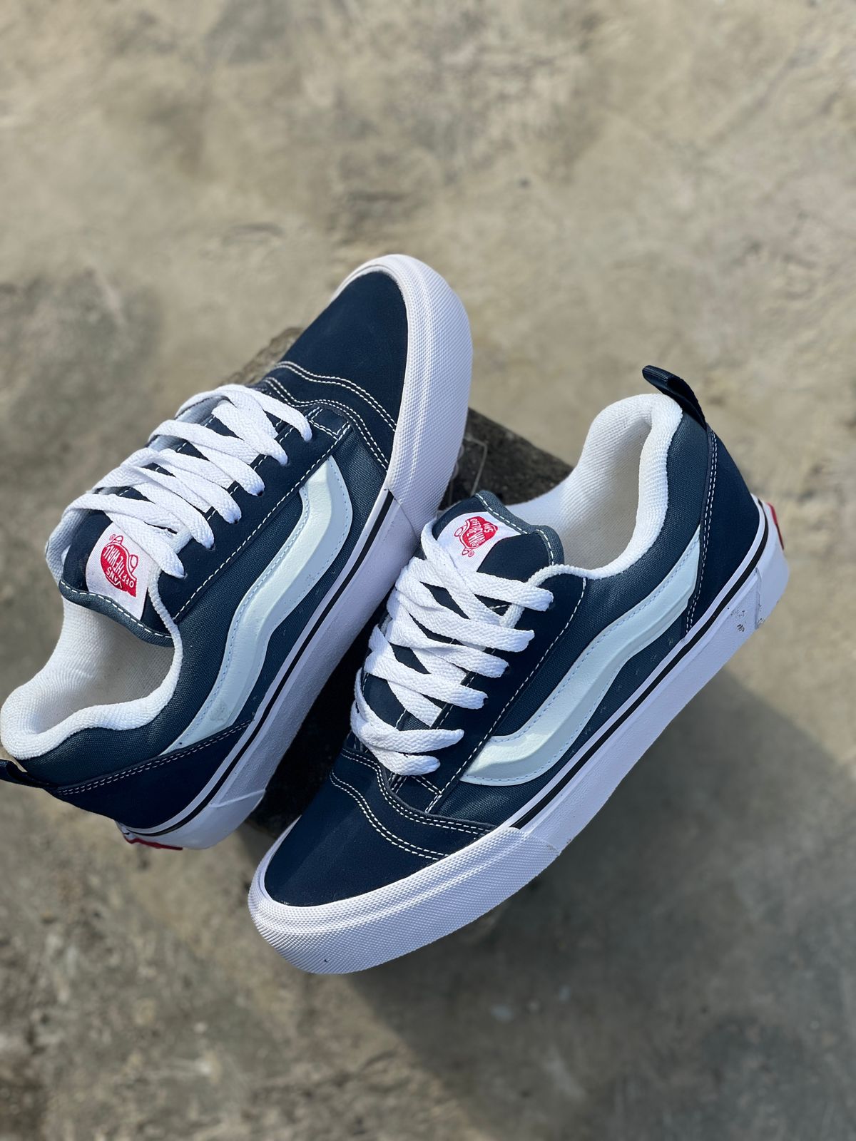 QUALITY VANS VAULT KNU SKOOL SHOES.